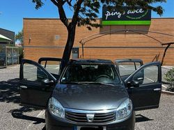 Usado 2008 Dacia Sandero Citadino | € 4.400