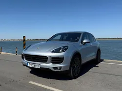 Cinza Usado 2015 Porsche Cayenne S E-Hybrid SUV | € 41.500