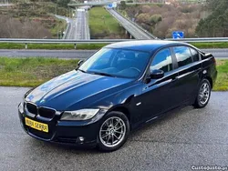 Preto Usado 2011 BMW 318 Sport Line | € 14.250 (Caro)
