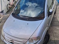 Usado 2007 Citroën C3 Exclusive Sedan | € 4.000 (Preço justo)