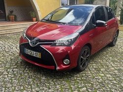Usado 2016 Toyota Yaris Hybrid Sedan | € 13.950 (Preço justo)