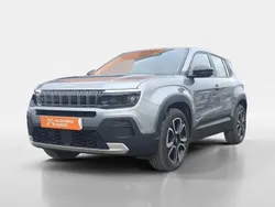 Cinzento Usado 2024 Jeep Avenger Altitude SUV | € 23.490 (Preço justo)