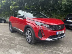 Vermelho Usado 2023 Peugeot 3008 Allure Carrinha | € 36.800