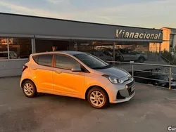 Cinza Usado 2018 Hyundai i10 Citadino | € 9.200 (Preço justo)