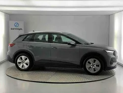 Cinzento Usado 2022 Audi Q4 e-tron SUV | € 31.990 (Preço justo)