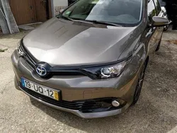 Cinzento Usado 2018 Toyota Auris Carrinha | € 5.000