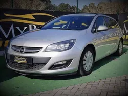Cinzento Usado 2013 Opel Astra Enjoy Carrinha | € 8.900 (Preço justo)