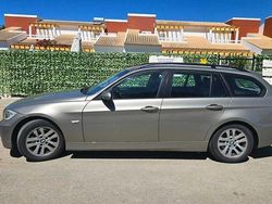 Cinzento Usado 2007 BMW 318 Sedan | € 7.500 (Preço justo)