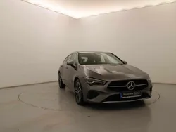 Cinzento Usado 2024 Mercedes CLA180 Sedan | € 42.490 (Preço justo)