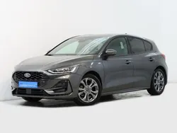Cinzento Usado 2023 Ford Focus | € 23.450 (Preço justo)