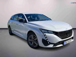 Branco Usado 2024 Peugeot 308 Active Carrinha | € 31.500 (Preço justo)