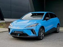 Azul Usado 2023 MG MG4 EV Luxury Citadino | € 23.750 (Bom preço)