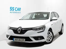 Branco Usado 2017 Renault Mégane IV Zen Citadino | € 11.490 (Bom preço)