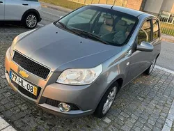 Cinzento Usado 2009 Chevrolet Aveo Citadino | € 3.100