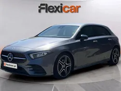 Cinza Usado 2020 Mercedes A180 Style Sedan | € 24.490 (Preço justo)