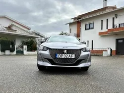 Cinzento Usado 2022 Peugeot e-208 Citadino | € 6.000