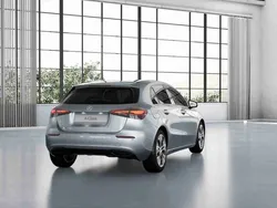 Prateado Novo 2024 Mercedes A250 Citadino | € 49.900 (Preço justo)