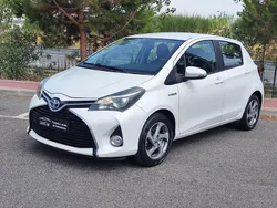 Branco Usado 2014 Toyota Yaris Hybrid Comfort | € 12.980 (Preço justo)