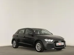Cinzento Usado 2022 Audi A1 Sportback Advanced Citadino | € 18.990 (Preço justo)