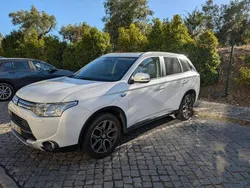 Usado 2015 Mitsubishi Outlander P-HEV Edition Sedan | € 16.000