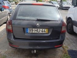 Usado 2009 Skoda Octavia Sedan | € 4.500 (Bom preço)