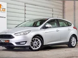 Cinzento Usado 2017 Ford Focus | € 12.250 (Preço justo)