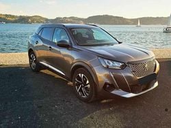 Cinzento Usado 2021 Peugeot 2008 Allure SUV | € 17.900 (Preço justo)