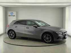 Cinza Usado 2020 Mercedes A250 Style | € 32.490