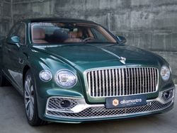 Verde Usado 2022 Bentley Flying Spur Sedan | € 220.900