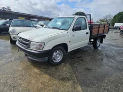 Branco Usado 2005 Toyota HiLux Pickup | € 10.750