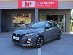 Cinza Usado 2024 Peugeot 208 Active Citadino | € 17.900 (Preço justo)