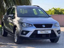 Cinzento Usado 2020 Seat Arona SUV | € 16.990 (Preço justo)