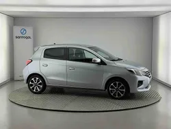 Cinzento Usado 2024 Mitsubishi Space Star | € 14.600 (Preço justo)