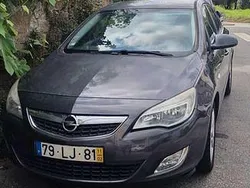 Usado 2011 Opel Astra Sedan | € 4.600 (Preço justo)