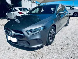 Cinzento Usado 2020 Mercedes A180 Citadino | € 21.750 (Bom preço)