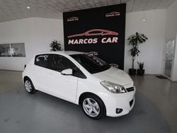 Branco Usado 2013 Toyota Yaris Life Citadino | € 13.700 (Preço justo)