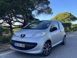 Usado 2008 Peugeot 107 Citadino | € 3.450 (Bom preço)