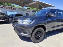 Cinza Usado 2017 Toyota HiLux Pickup | € 27.950 (Preço justo)