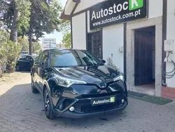 Preto (metalizado) Usado 2019 Toyota C-HR SUV | € 21.900 (Preço justo)