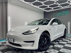 Branco Usado 2019 Tesla Model 3 Standard Range Sedan | € 20.750 (Preço justo)