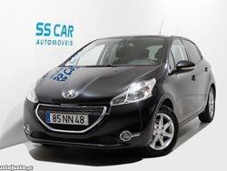 Preto Usado 2013 Peugeot 208 Style Citadino | € 7.490 (Preço justo)