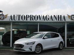 Branco Usado 2021 Ford Focus Titanium Citadino | € 20.900 (Preço justo)