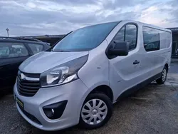 Cinzento Usado 2015 Opel Vivaro Van | € 15.900 (Caro)