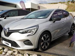 Cinzento Usado 2023 Renault Clio V Evolution | € 16.190 (Preço justo)