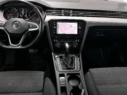 Cinza Usado 2020 VW Passat Business Sedan | € 17.999 (Preço justo)
