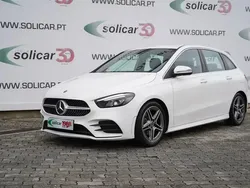 Branco Usado 2019 Mercedes B180 AMG line Monovolume | € 26.500 (Preço justo)