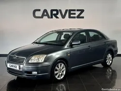 Cinza Usado 2004 Toyota Avensis | € 6.900