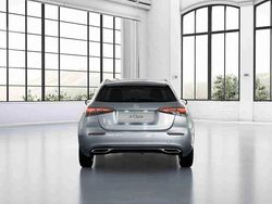 Cinzento Novo 2025 Mercedes A200 Citadino | € 46.525