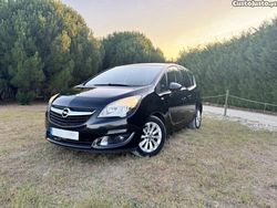 Preto Usado 2014 Opel Meriva Enjoy Monovolume | € 9.900 (Caro)
