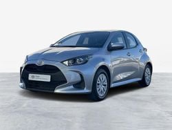 Cinza (pintura metalizada) Usado 2023 Toyota Yaris Comfort | € 17.750 (Preço justo)